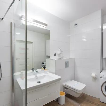 Apartamenty Sun & Snow Nadmorskie Tarasy Z Basenem Kolobrzeg Exterior photo