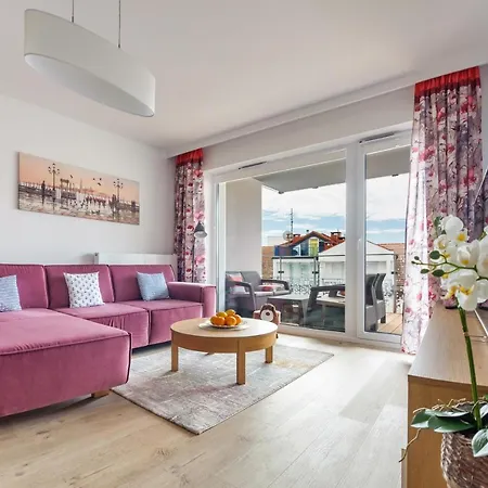 Apartamenty Sun & Snow Nadmorskie Tarasy Z Basenem Kolobrzeg Exterior photo